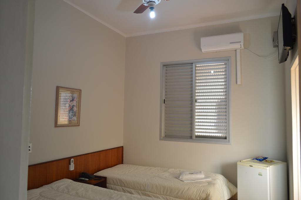 Hotel Chantilly Presidente Prudente Rom bilde